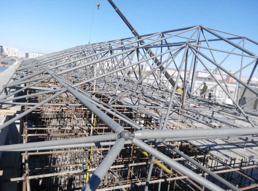 北宁商贸城屋顶网架工程