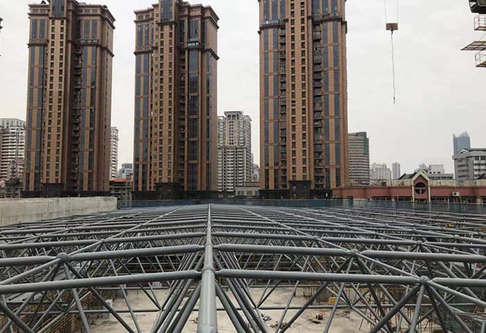 北宁螺栓球网架结构